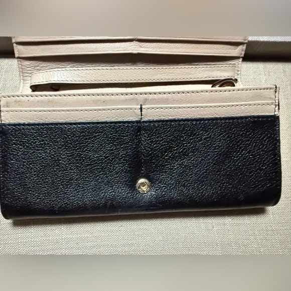 Kate Spade Black and Cream Bow Wallet - Picture 5 of 15